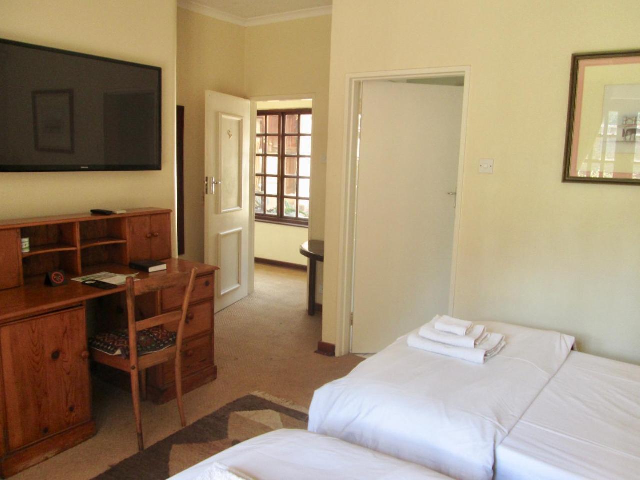 Bed and Breakfast 12 Fleetwood Harare Exterior foto